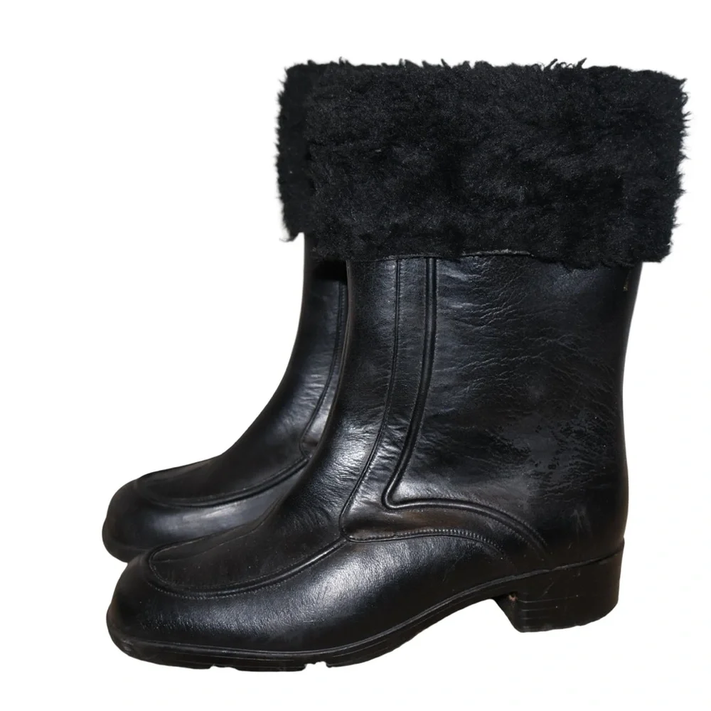 Vintage‎ 70s Waterproof black rain boots. Size 6